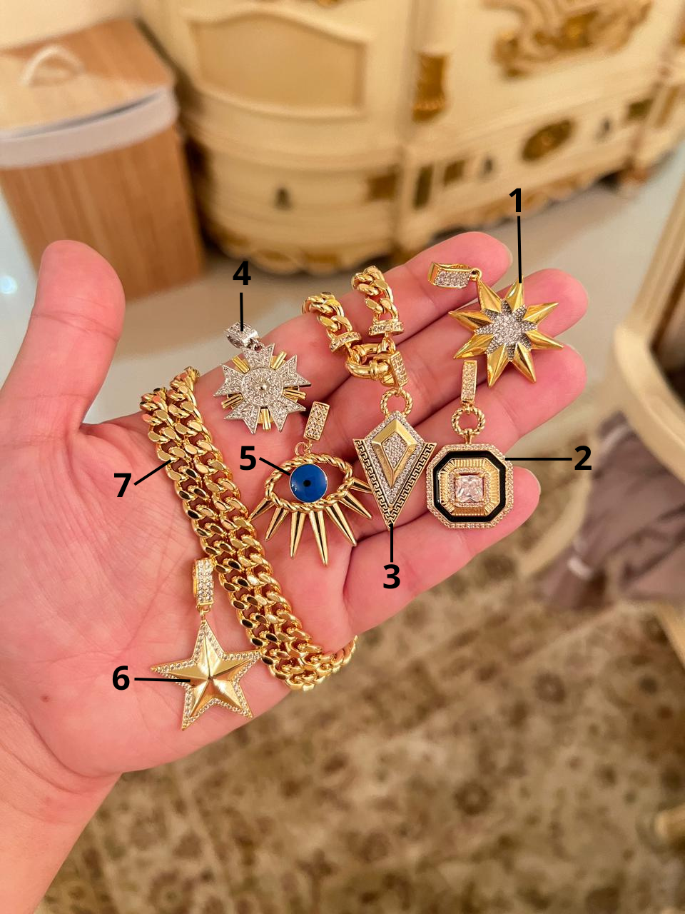 Necklace + pendant