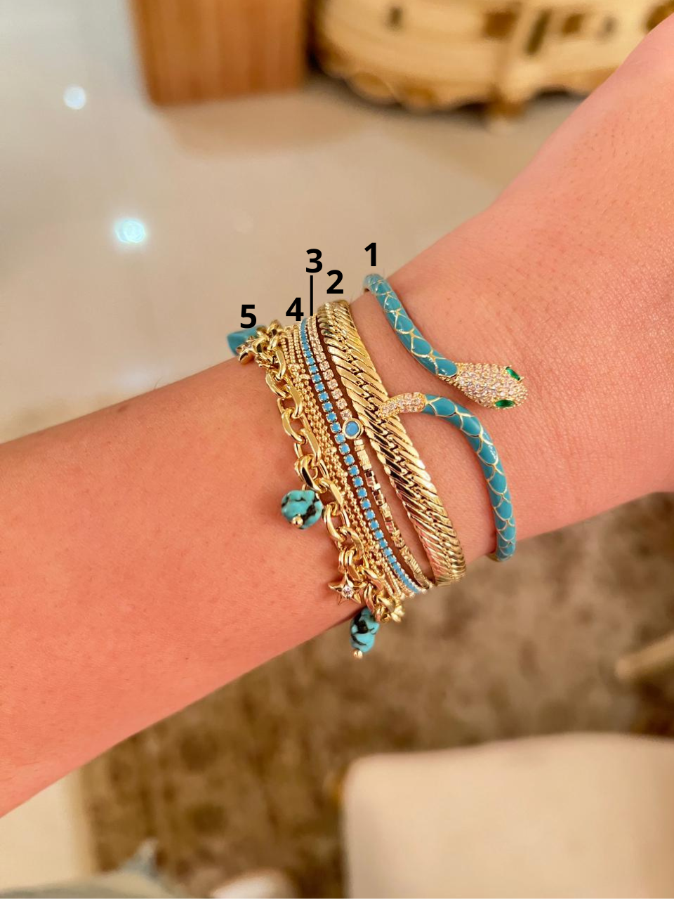 Bracelet & Bangle