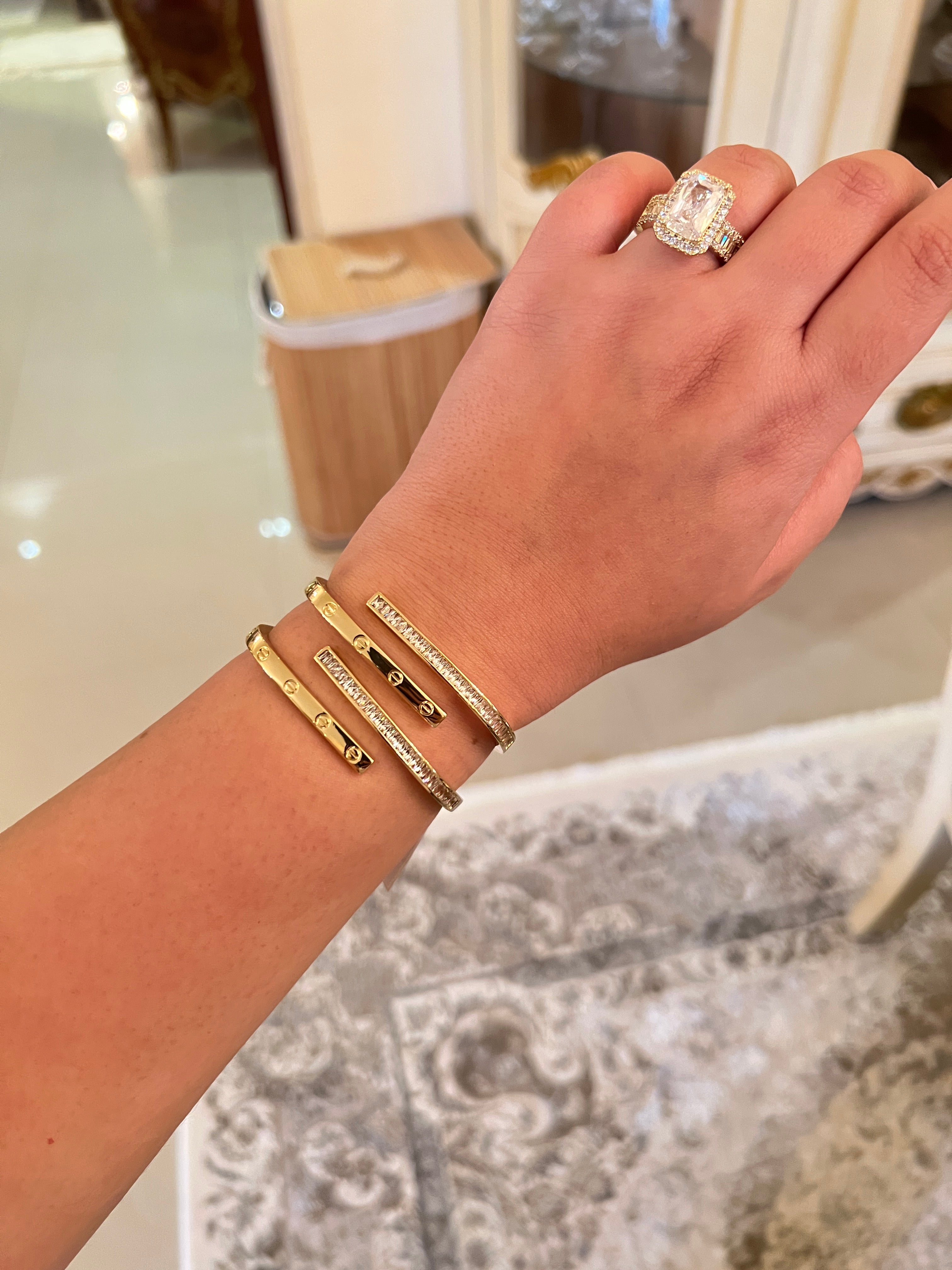 Bracelet