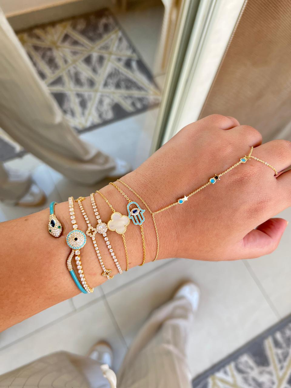 bracelet & bangle