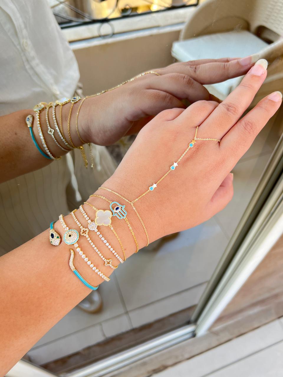 bracelet & bangle