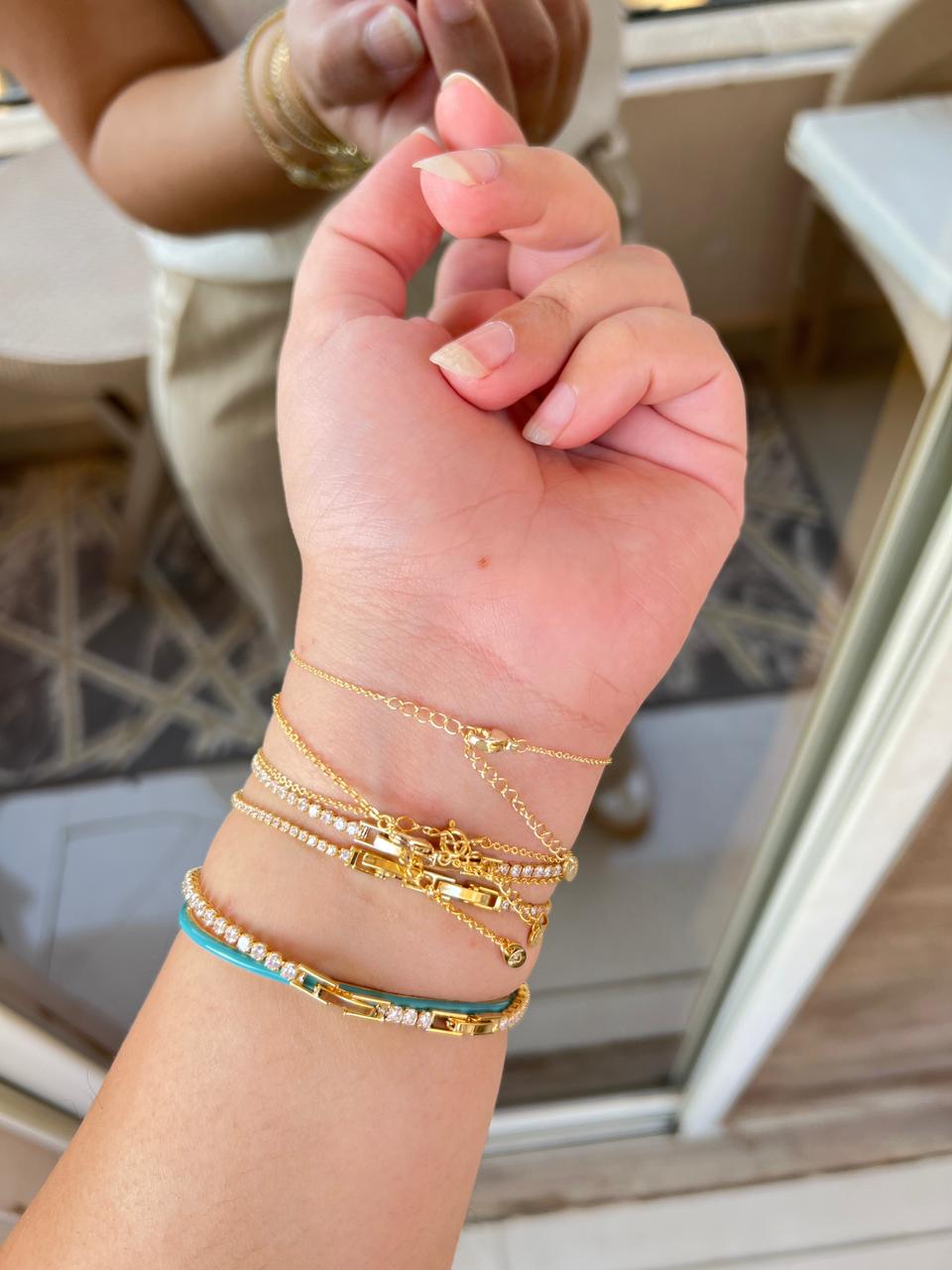 bracelet & bangle