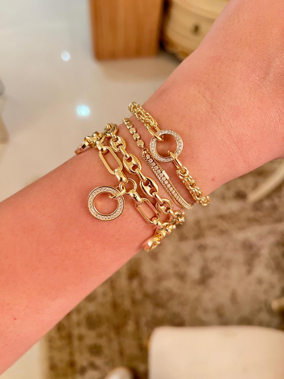 Bracelet & Bangle