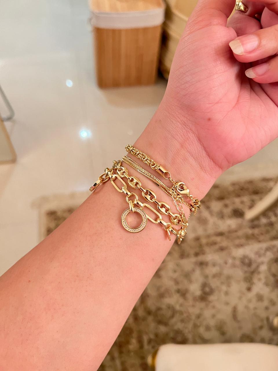 Bracelet & Bangle