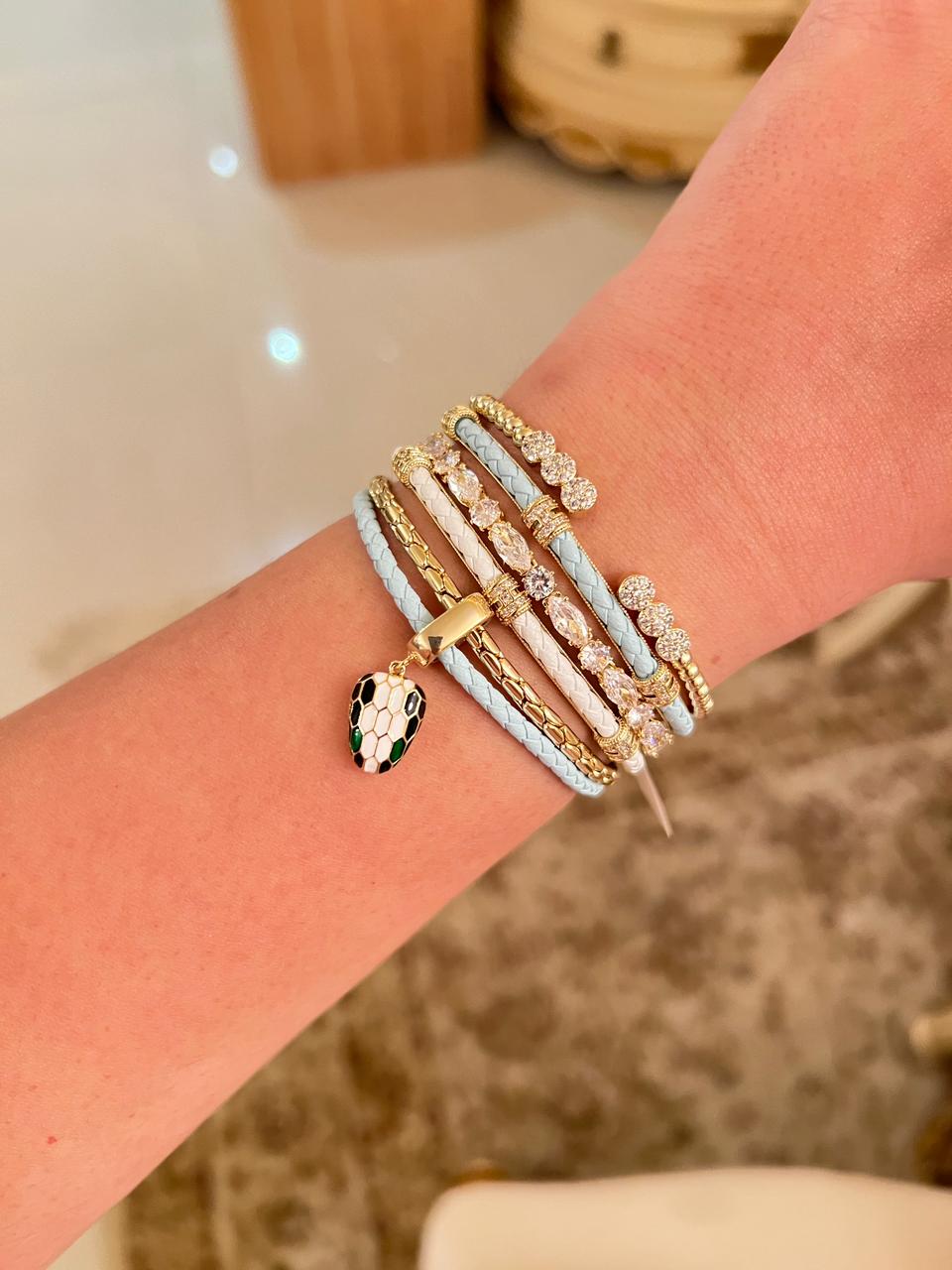 Bracelet & Bangle