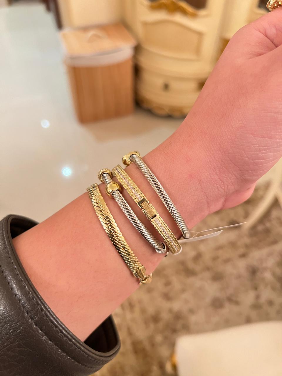 Bracelet