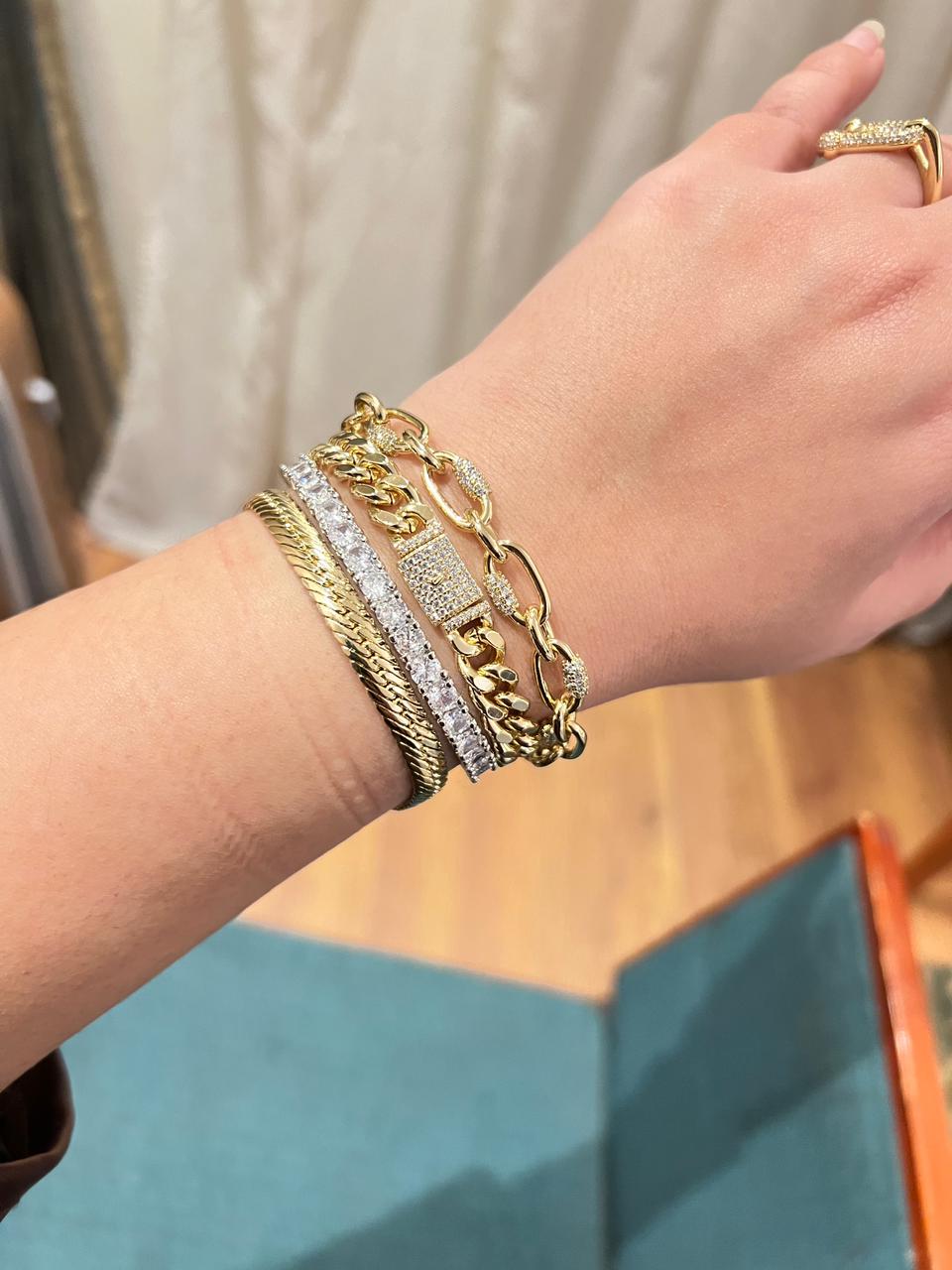 Bracelet