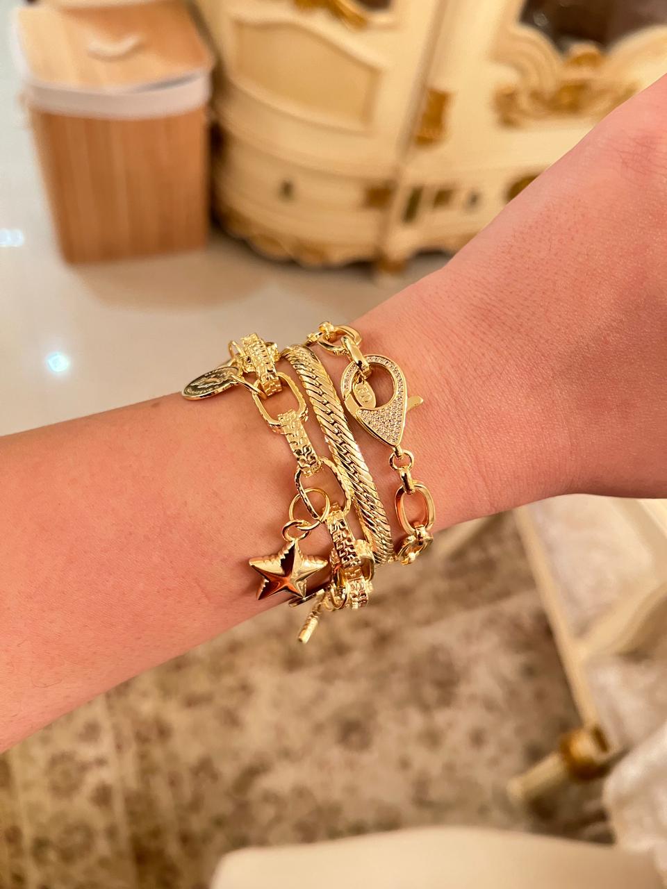 Bracelet