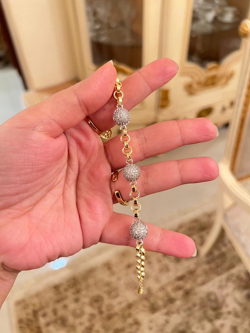 Bracelet