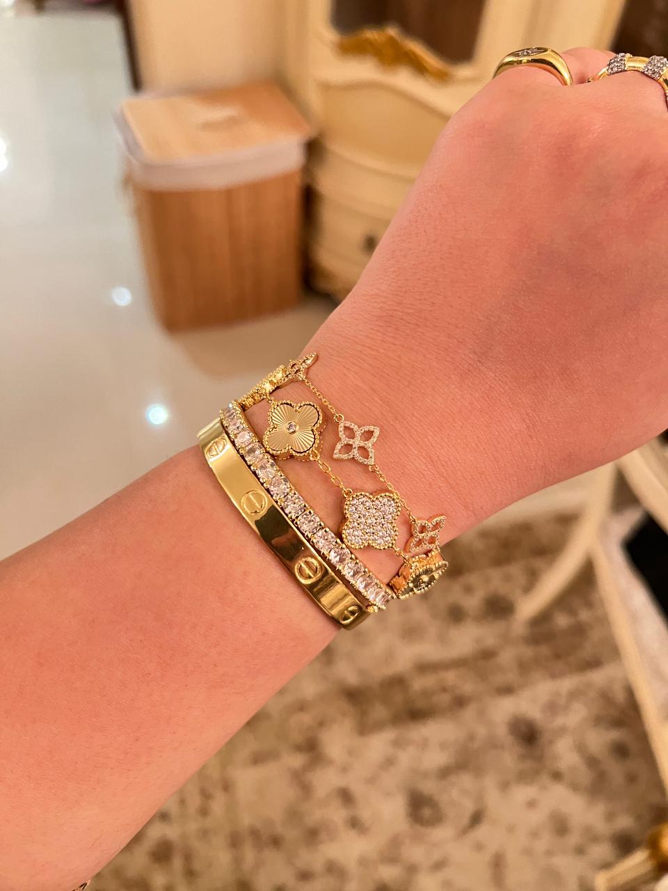 Bracelet