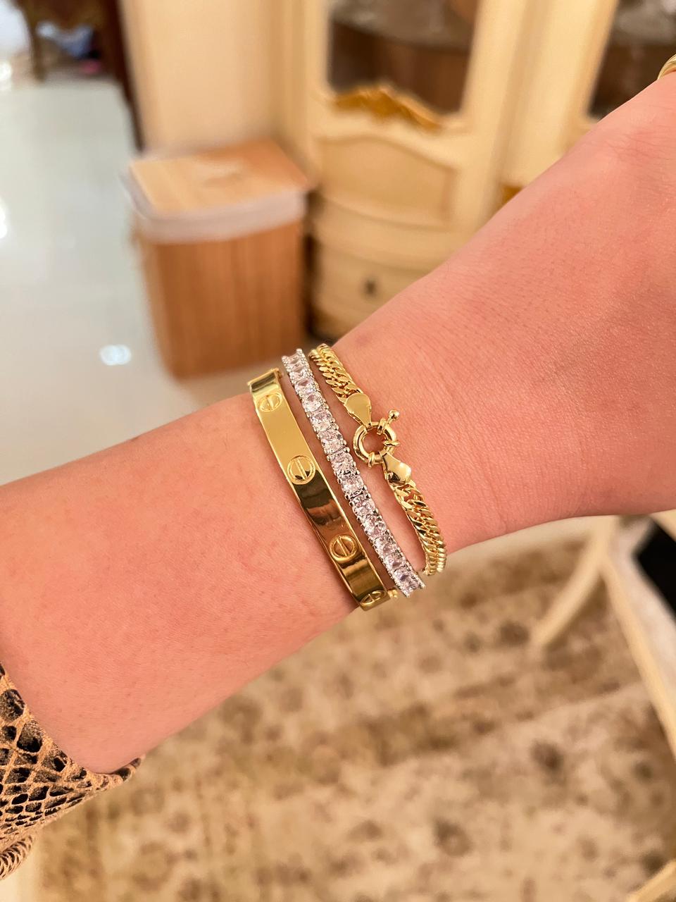 Bracelet