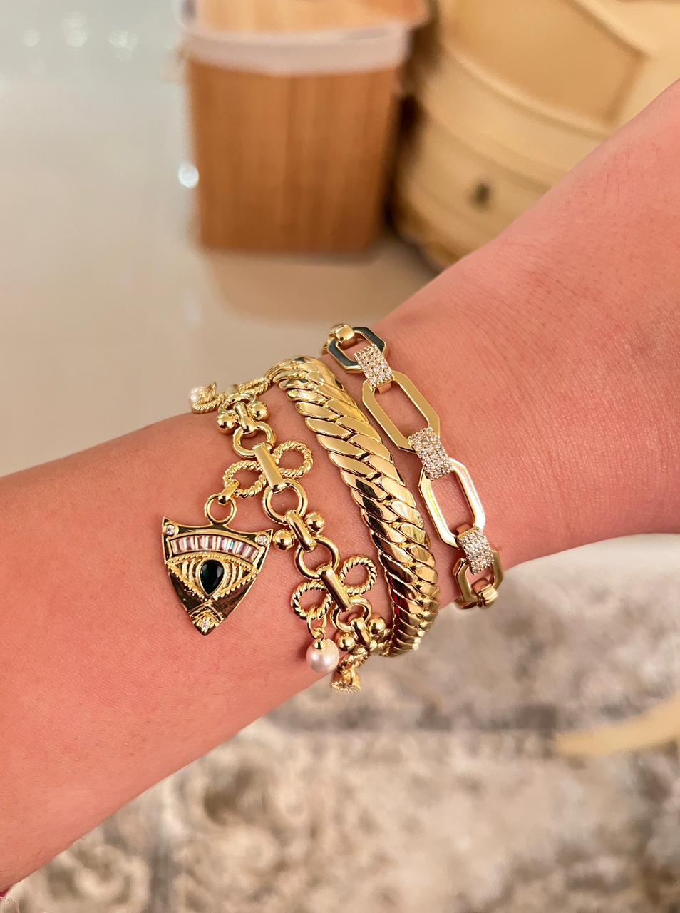 Bracelet