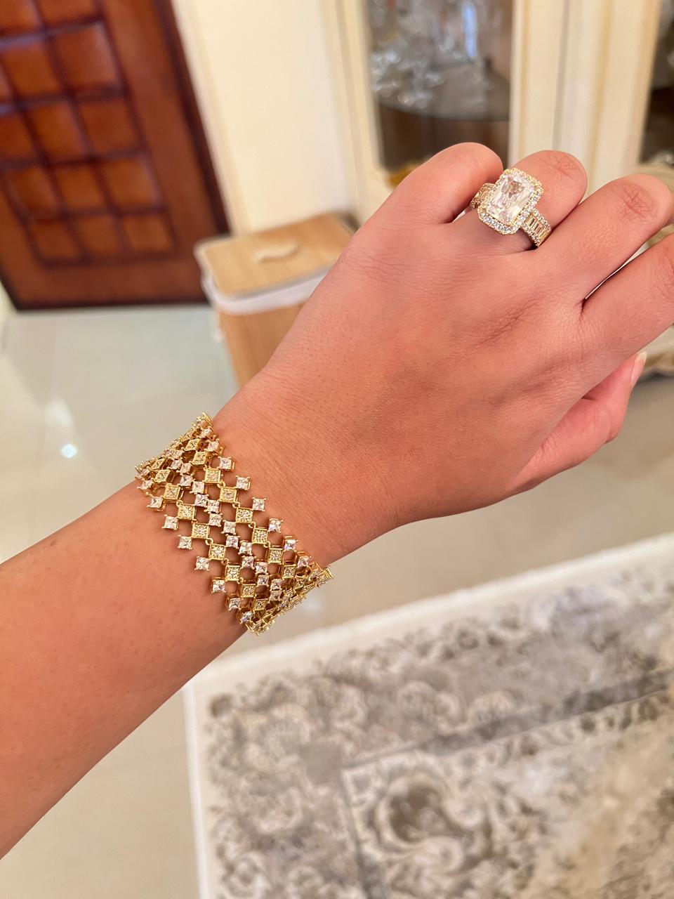 Bracelet