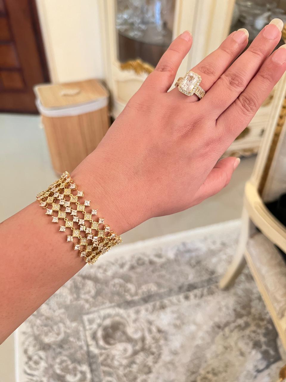 Bracelet