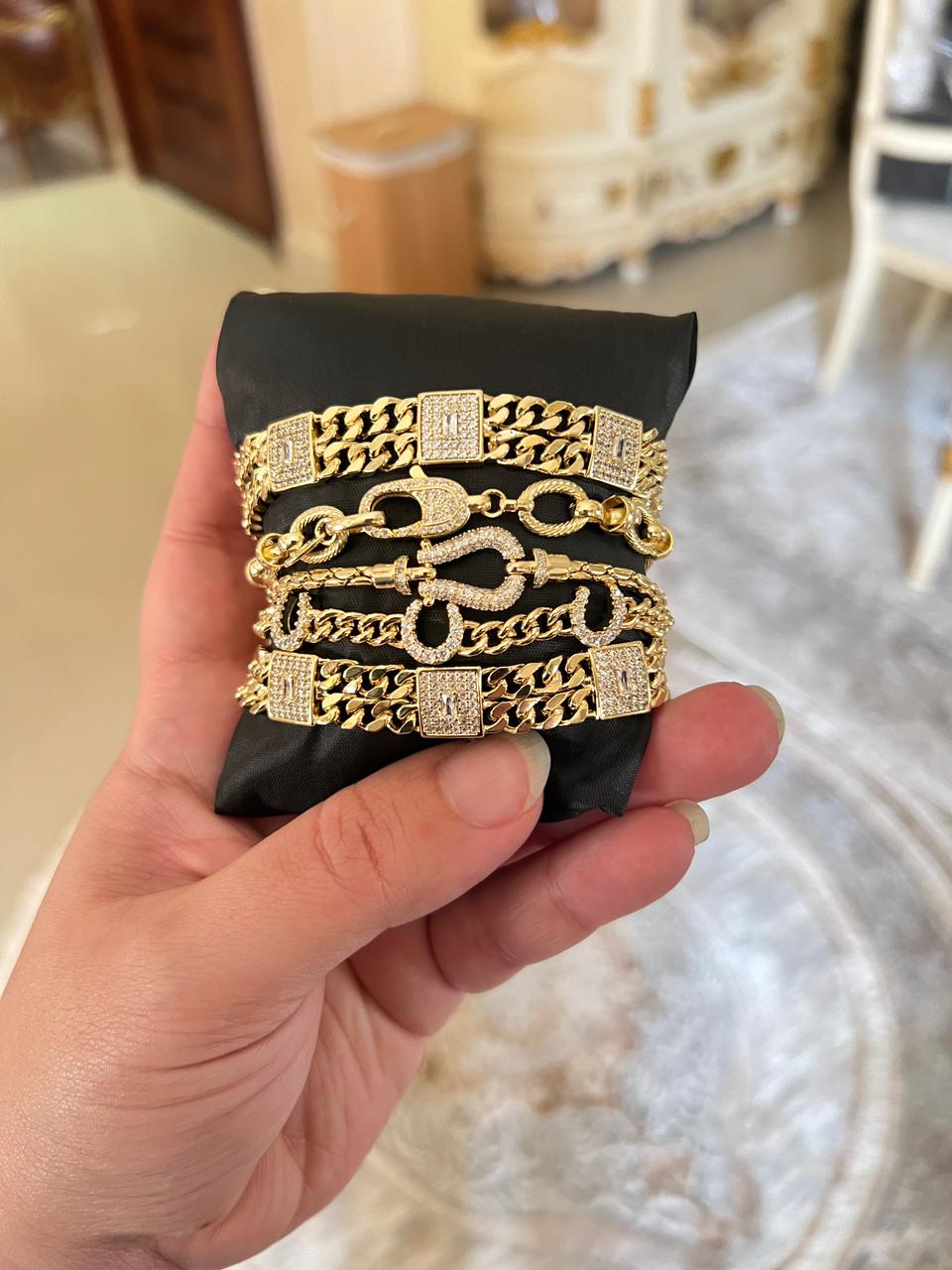 Bracelet