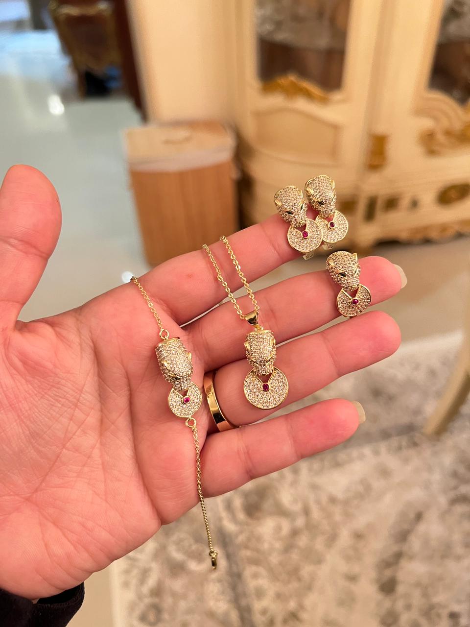 Bracelet