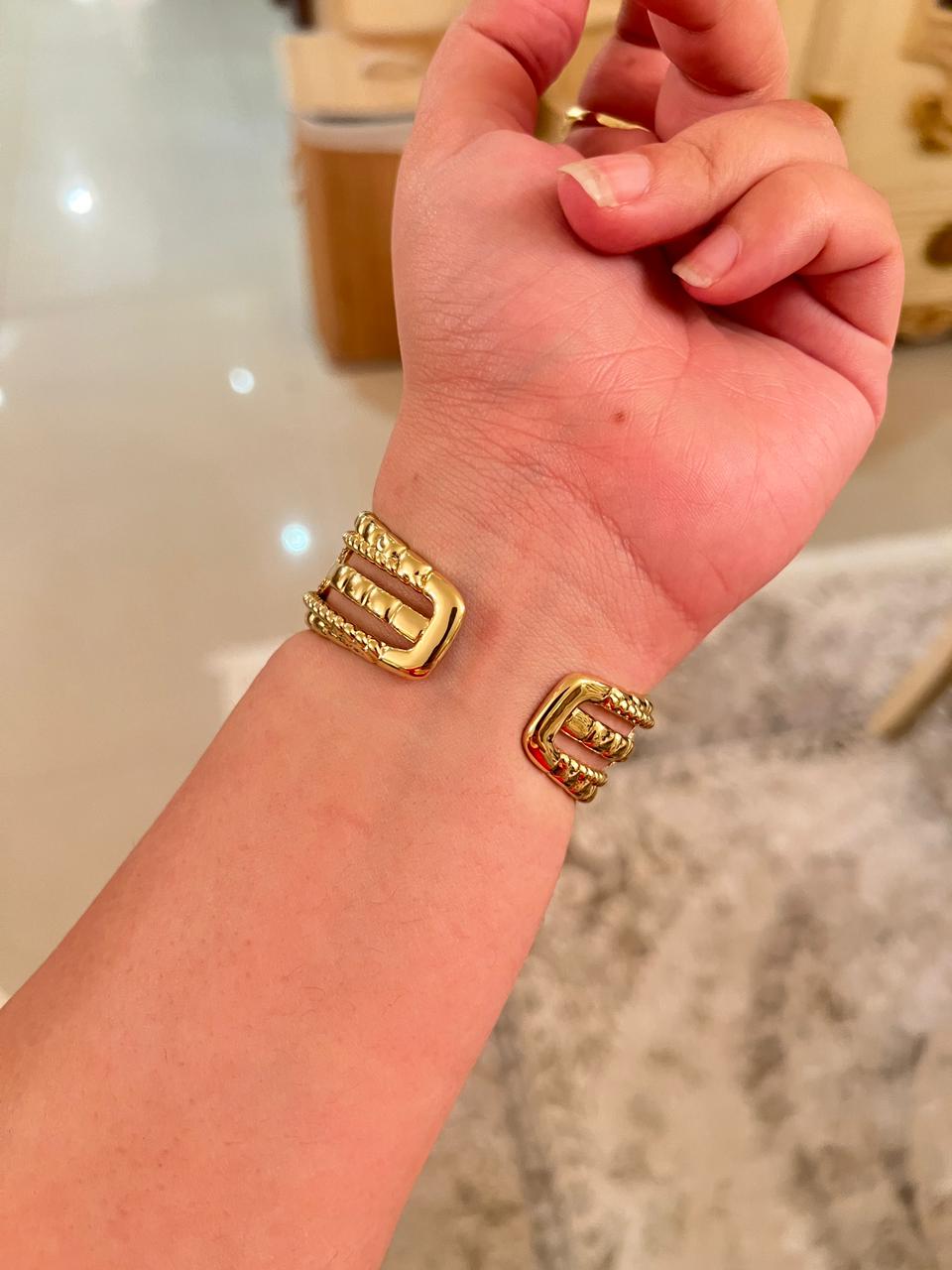 Bracelet