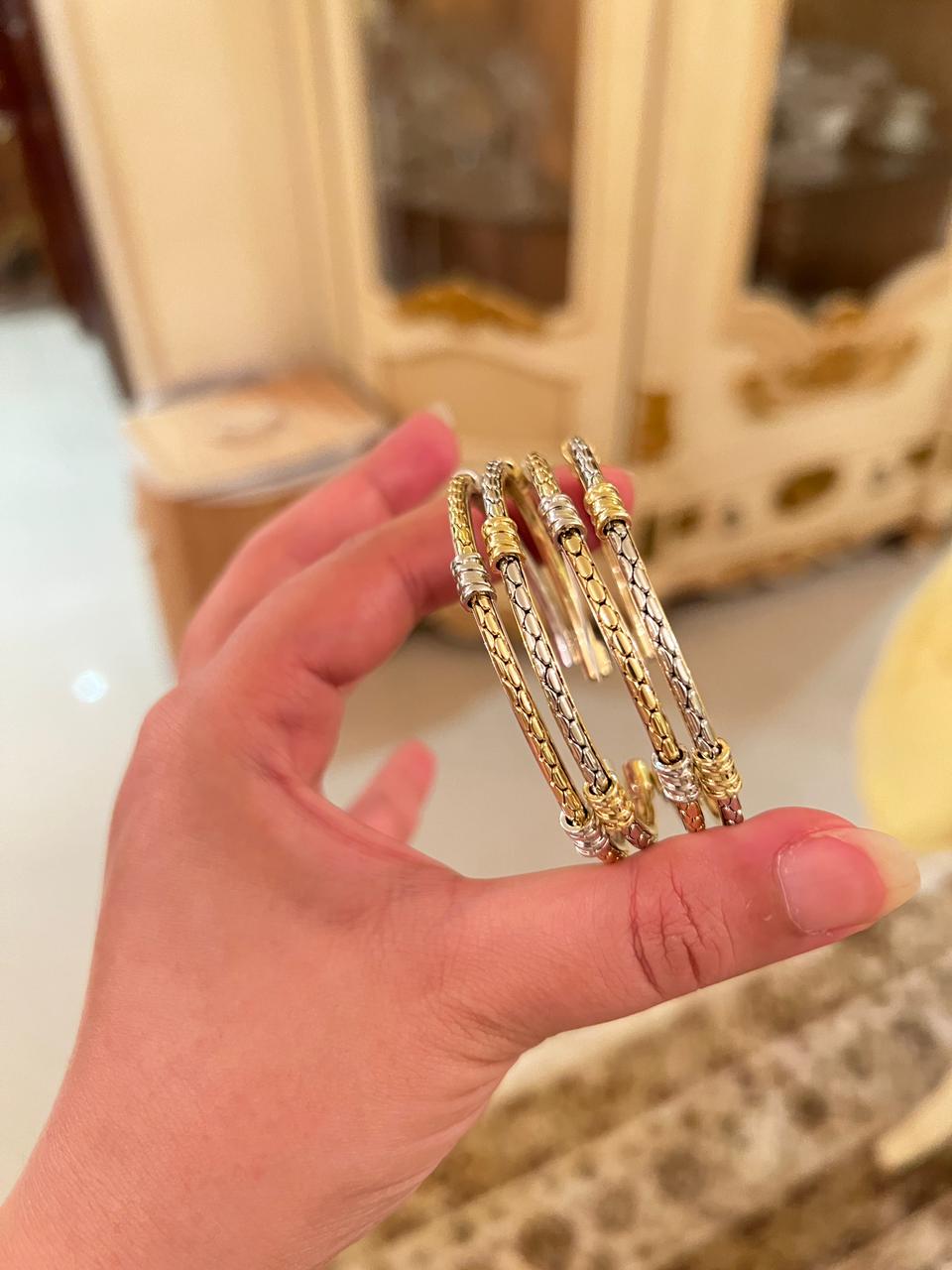 Bracelet